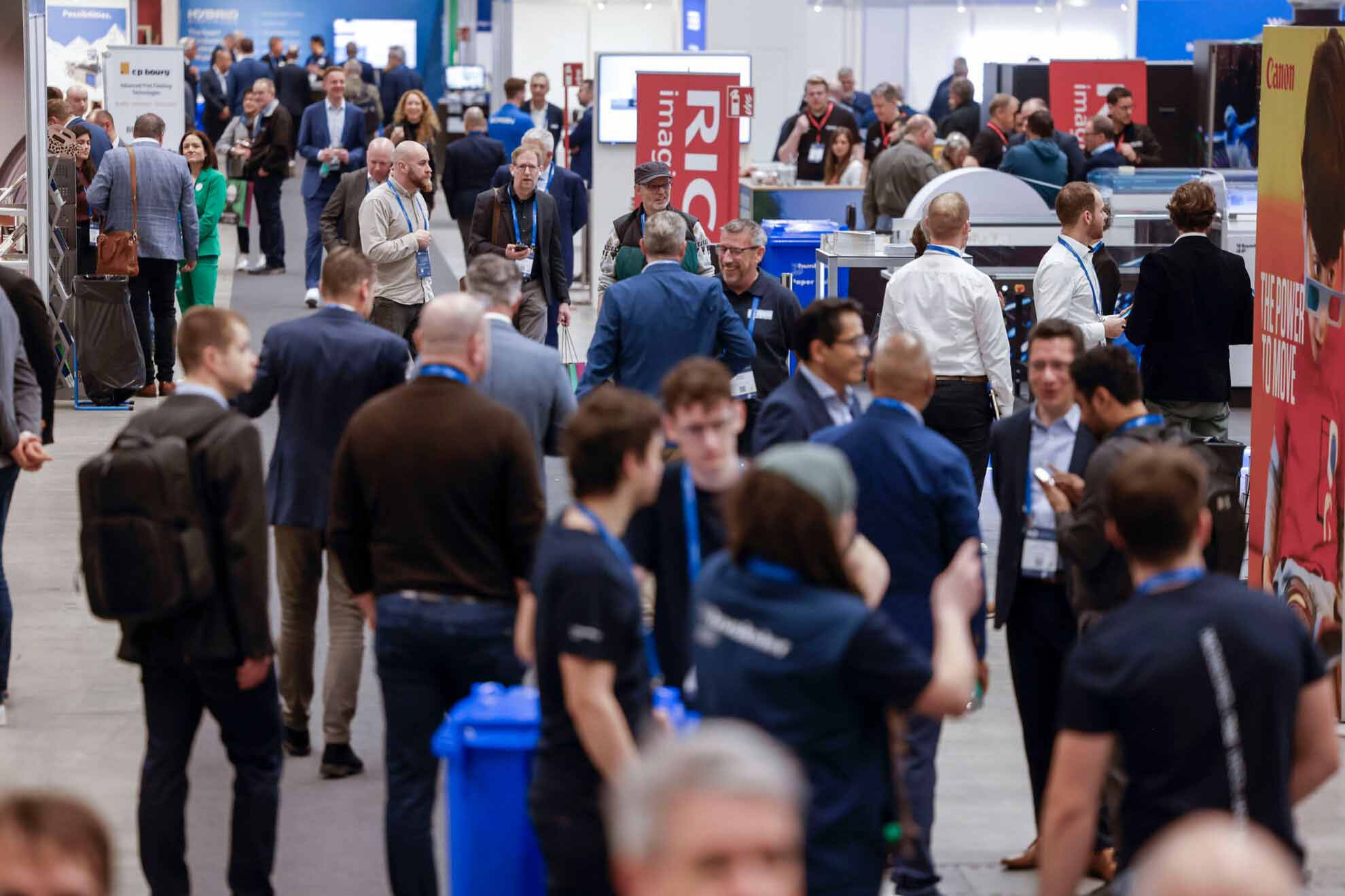 Visitors at Hunkeler Innovationdays in Lucerne.